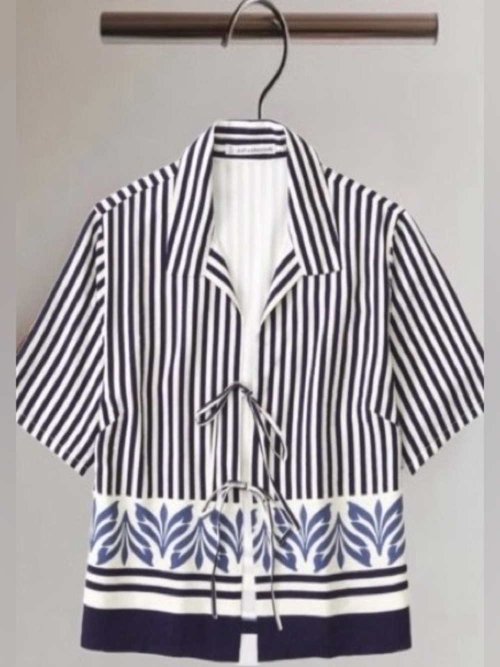 Abercrombie & Fitch Tie-Front Top- Dark Indigo Botanical & Stripe Pattern: M